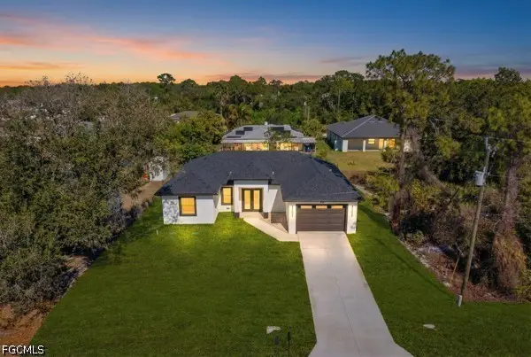 2910 9th Street W, Lehigh Acres, FL 33971