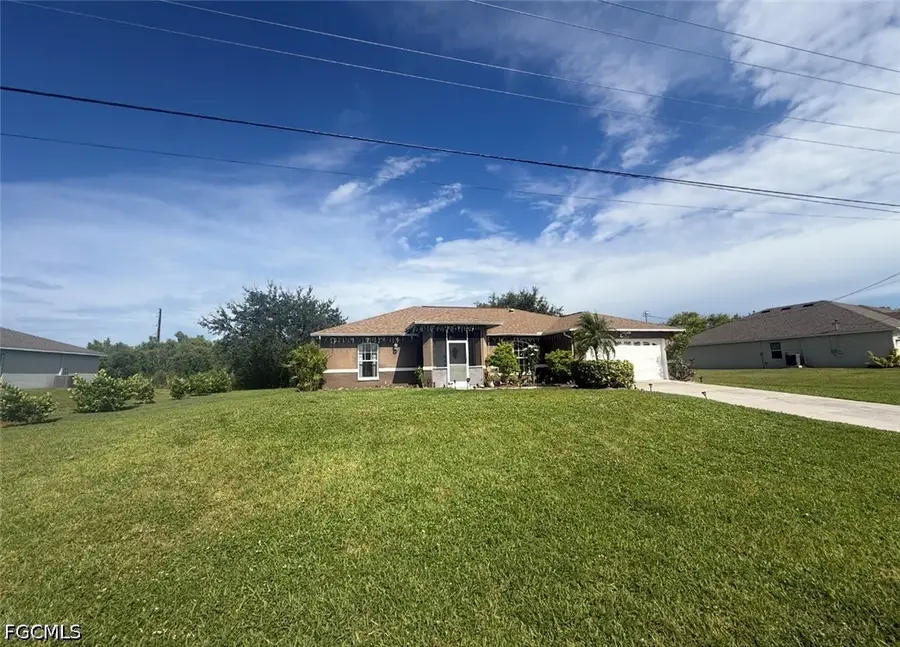 3009 NE 7th Place, Cape Coral, FL 33909 - #2