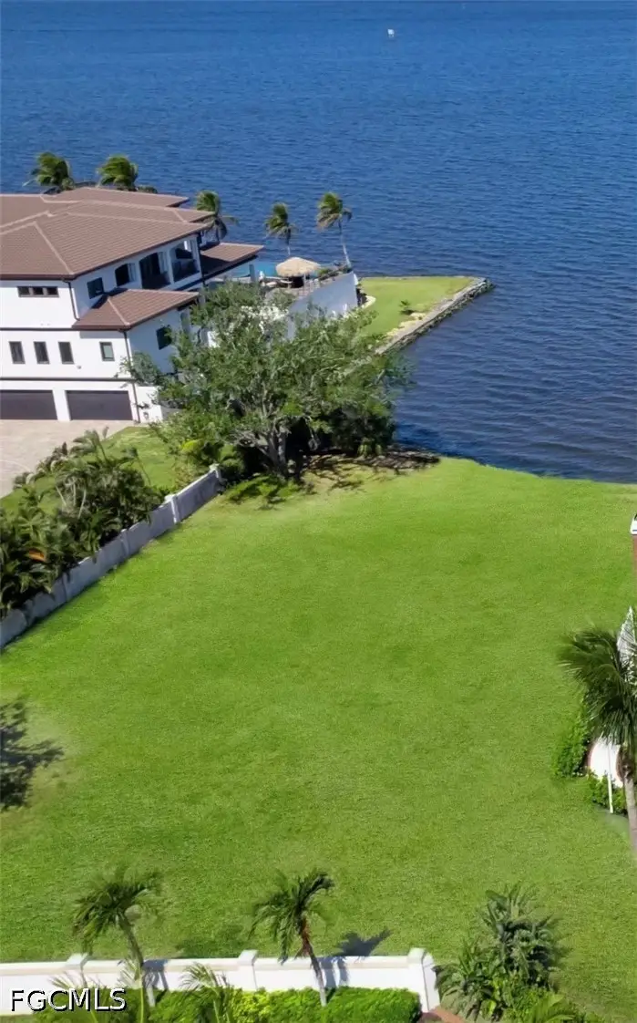 8441 Casa Del Rio Lane, Fort Myers, FL 33919 - #1