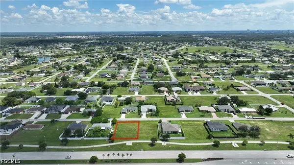 2104 NE 16th Place, Cape Coral, FL 33909