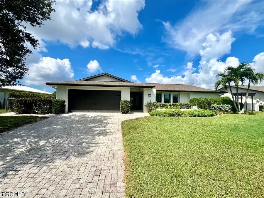 5573 Amoroso Drive, Fort Myers, FL 33919 - #2