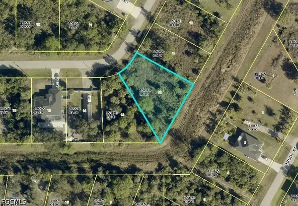 1916 Vesper Court, Lehigh Acres, FL 33972