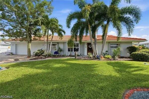 1028 Edgemere Drive, Fort Myers, FL 33919