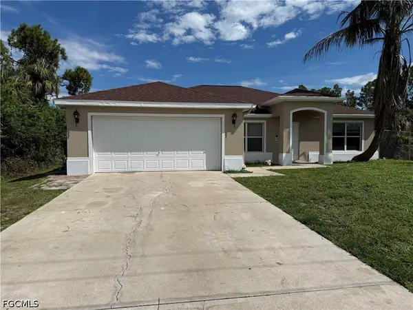 2712 25th Street W, Lehigh Acres, FL 33971