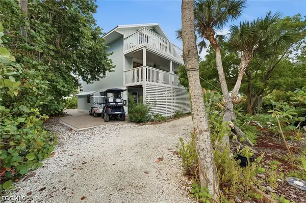 201 White Pelican Drive, Upper Captiva, FL 33924