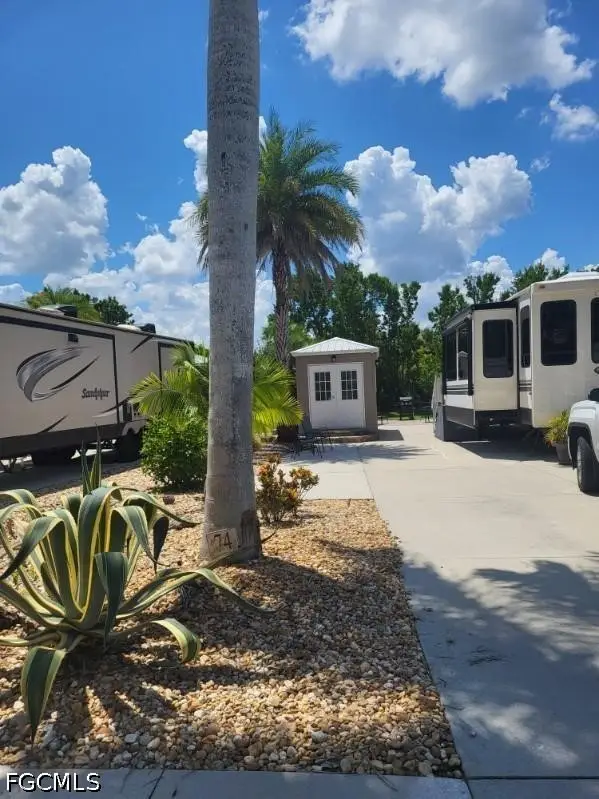 5250 Cypress Trail Resort Circle, Fort Myers, FL 33905
