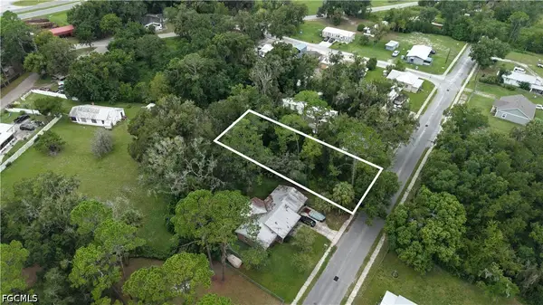 221 W Palmetto, Palatka, FL 32177