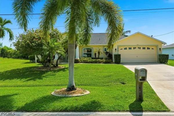 1939 SE 17th Place, Cape Coral, FL 33990