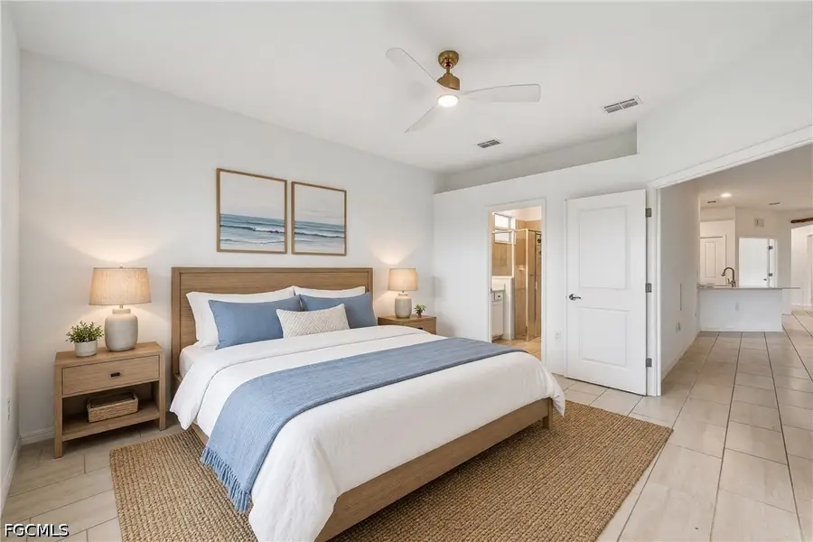 2583 Vine Avenue, Naples, FL 34120 - #2