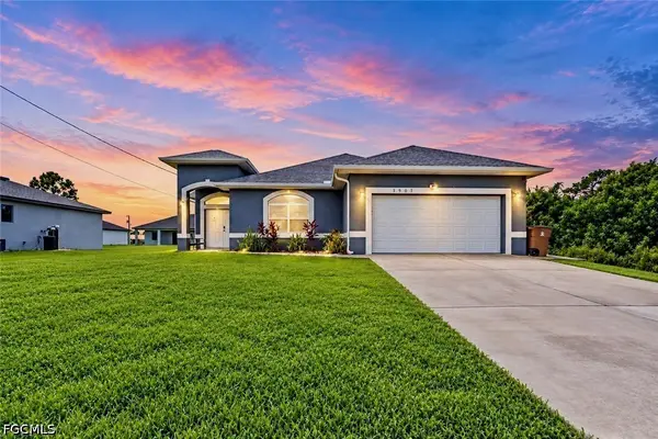 3907 11th Street Sw, Lehigh Acres, FL 33976
