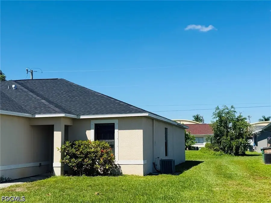 207/209 SE Van Loon Terrace, Cape Coral, FL 33990 - #3