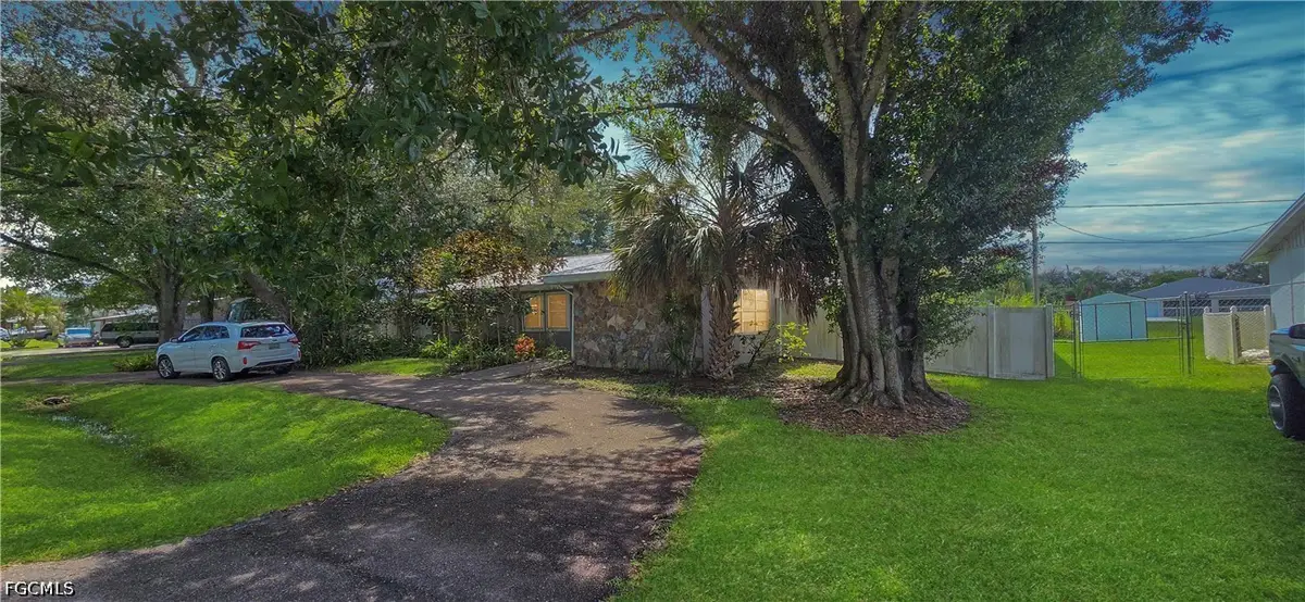 13823/827 2nd Street, Fort Myers, FL 33905 - #1