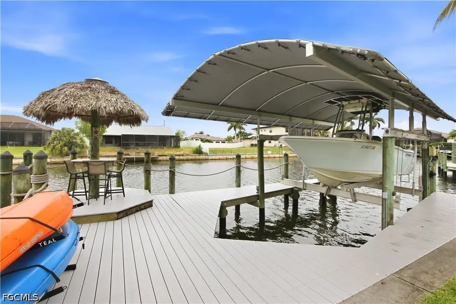 2400 SW 39th Terrace, Cape Coral, FL 33914 - #2