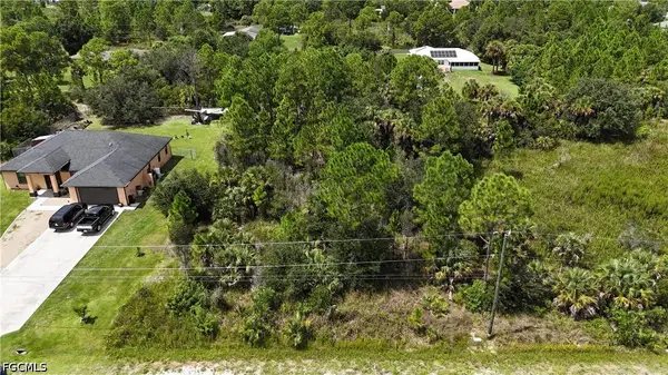 813 8th Avenue, Lehigh Acres, FL 33972
