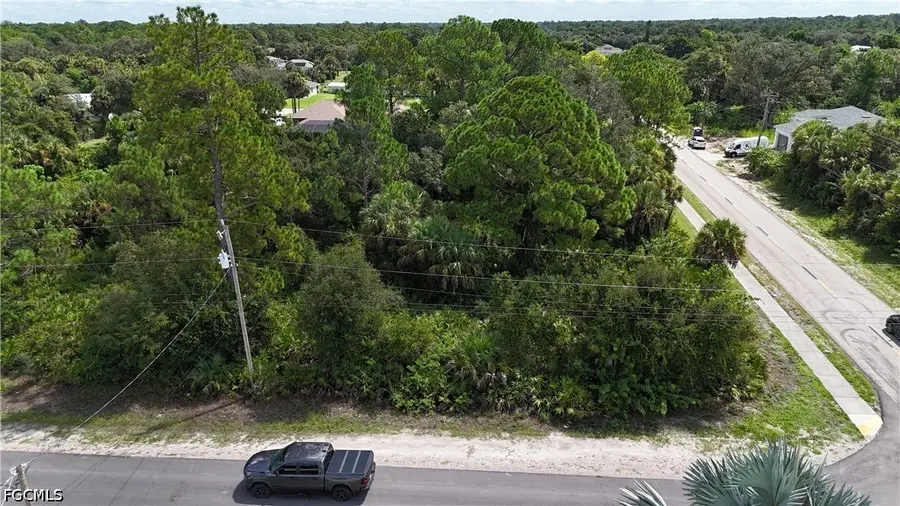 506 W 6th Street, Lehigh Acres, FL 33972 - #3