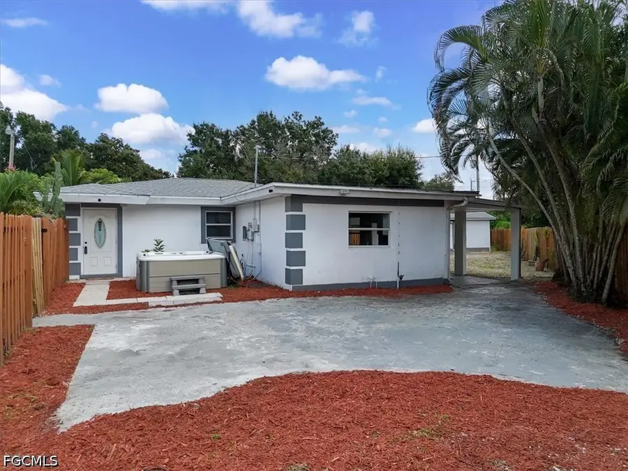 218 Poe Avenue, North Fort Myers, FL 33917 - #2