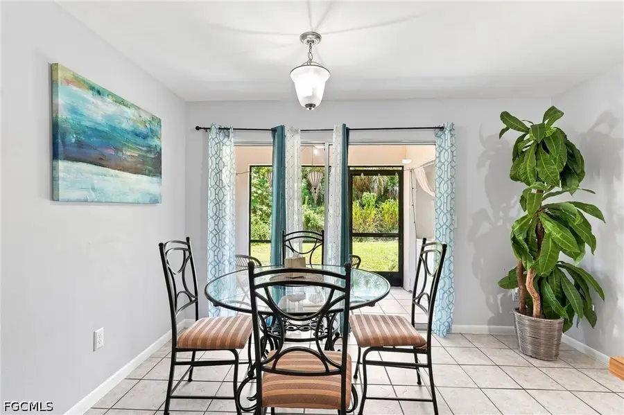 607 SE 24th Avenue, Cape Coral, FL 33990 - #3