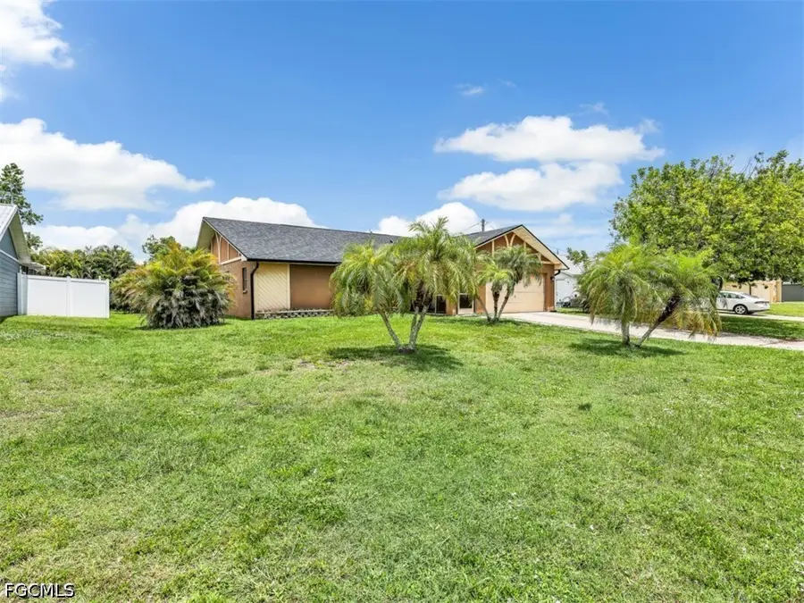 209 NE 9th Court, Cape Coral, FL 33909 - #2