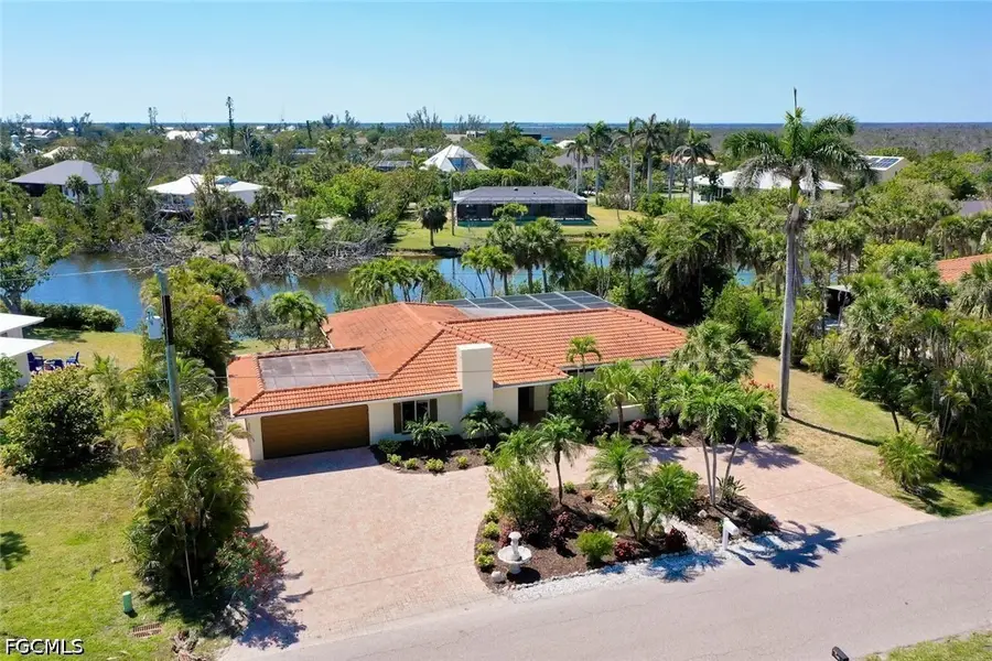 9421 Moonlight Drive, Sanibel, FL 33957 - #2