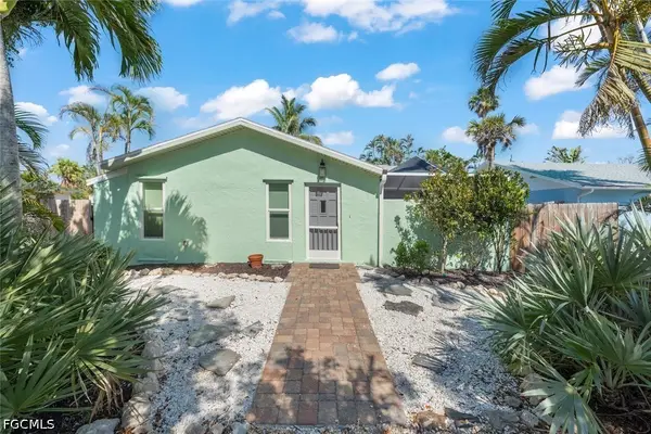 534 Piedmont Road, Sanibel, FL 33957