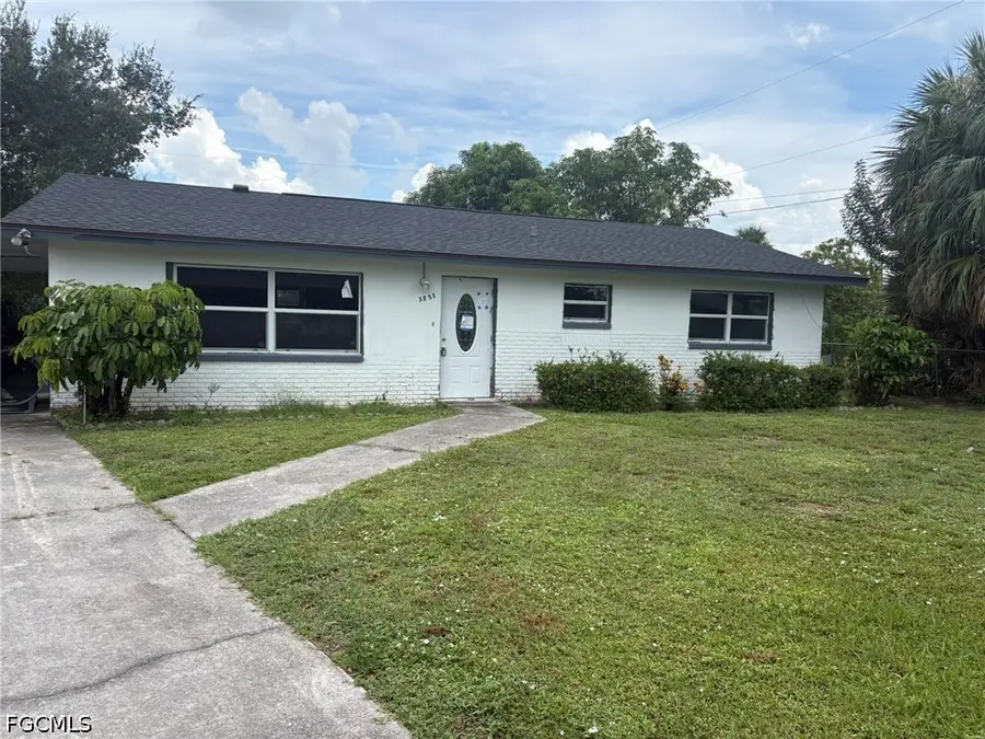 3751 Highland Avenue, Fort Myers, FL 33916 - #2