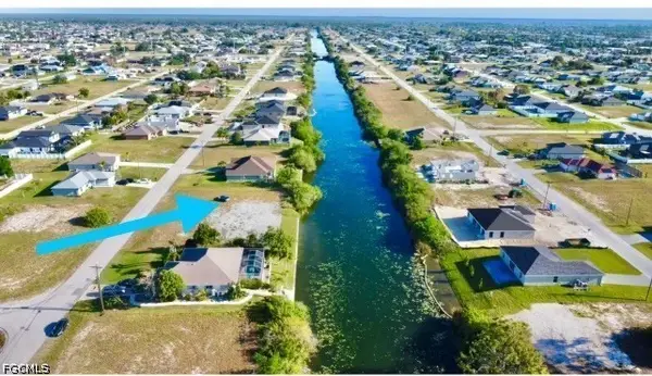 2025 NE 5th Place, Cape Coral, FL 33909