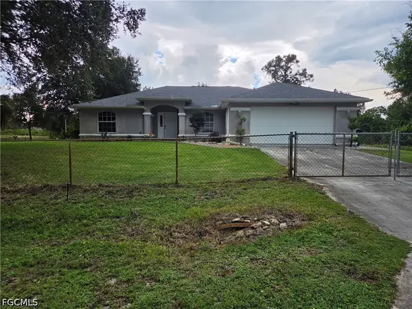 1025 Iris Street E, Lehigh Acres, FL 33974