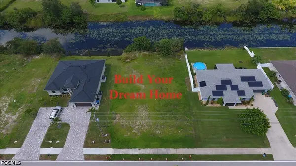 707 Gleason Parkway, Cape Coral, FL 33914