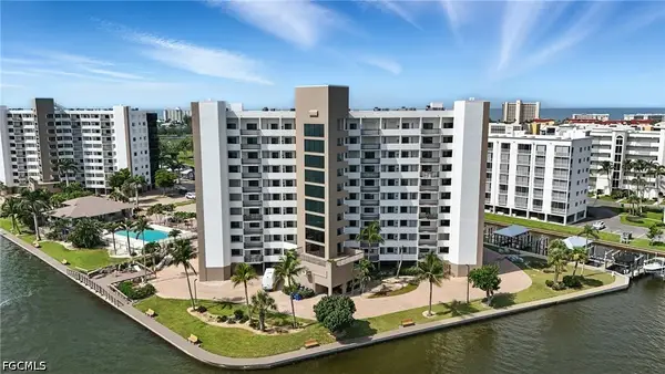 4265 Bay Beach Lane #226, Fort Myers Beach, FL 33931