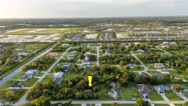3854 Heyburn Street, Fort Myers, FL 33905