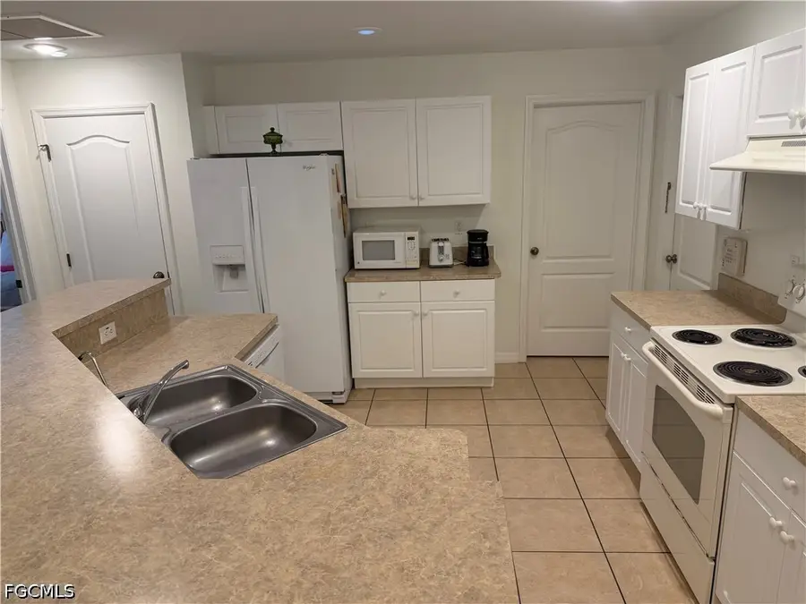 1705 NW 11th Court, Cape Coral, FL 33993 - #3