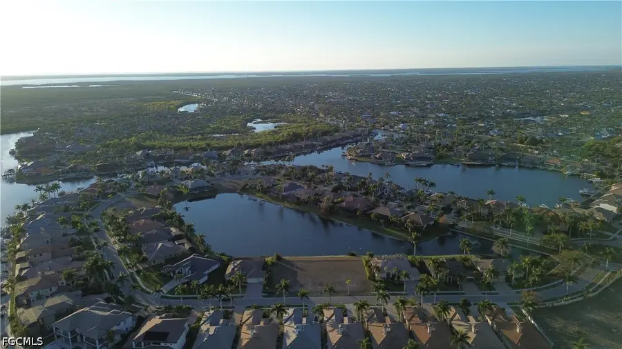 5808 Harbour Circle, Cape Coral, FL 33914 - #2