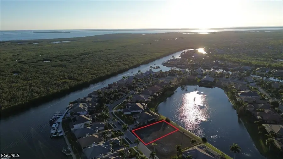 5808 Harbour Circle, Cape Coral, FL 33914 - #3