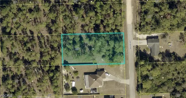 1105 Lincoln Avenue, Lehigh Acres, FL 33972