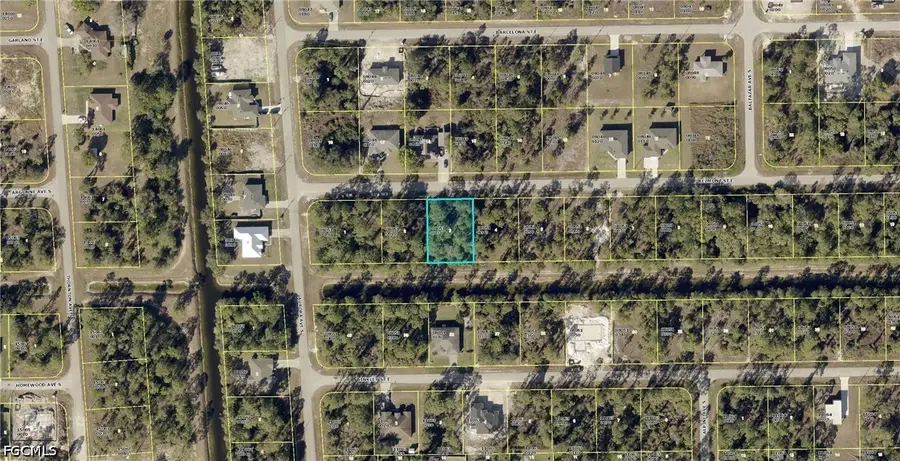 916 Belmont Street E, Lehigh Acres, FL 33974 - #2