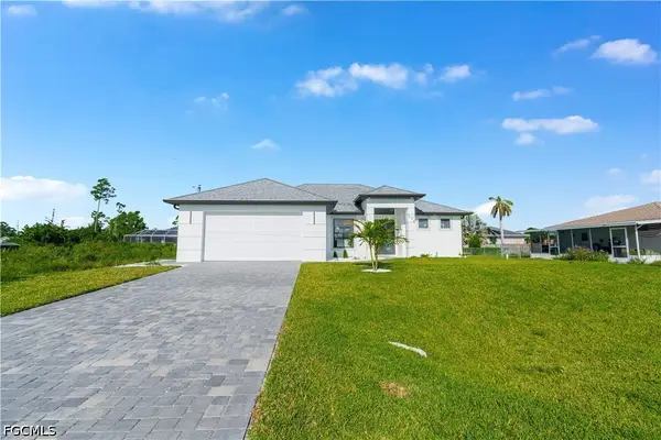 376 Cratsley Avenue S, Lehigh Acres, FL 33974