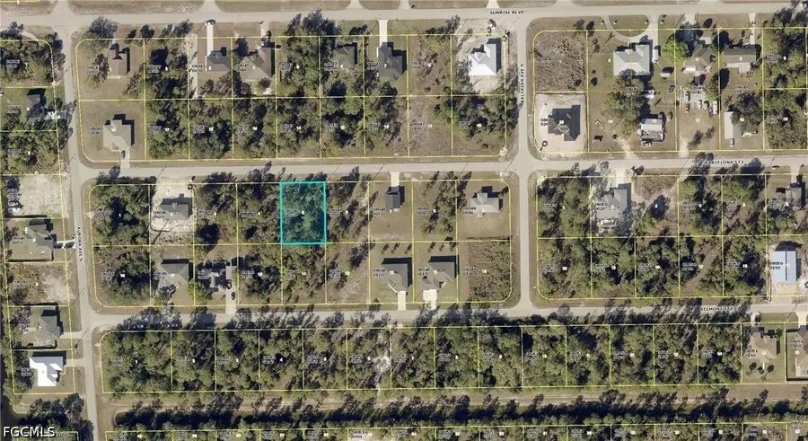 918 Barcelona Street E, Lehigh Acres, FL 33974 - #2