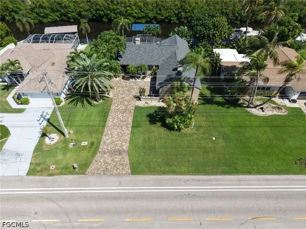 1805 Everest Parkway, Cape Coral, FL 33904
