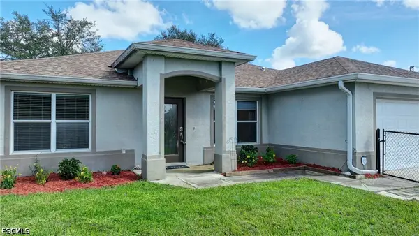 3020 62nd Street W, Lehigh Acres, FL 33971