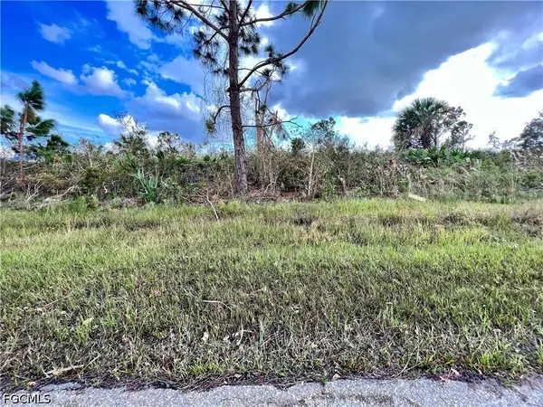 12113 Snow Bird Avenue, Port Charlotte, FL 33981