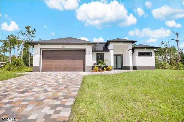 808 Willard Avenue, Lehigh Acres, FL 33972