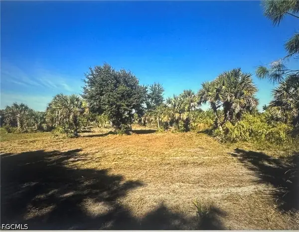 380 39th Avenue Nw, Naples, FL 34120