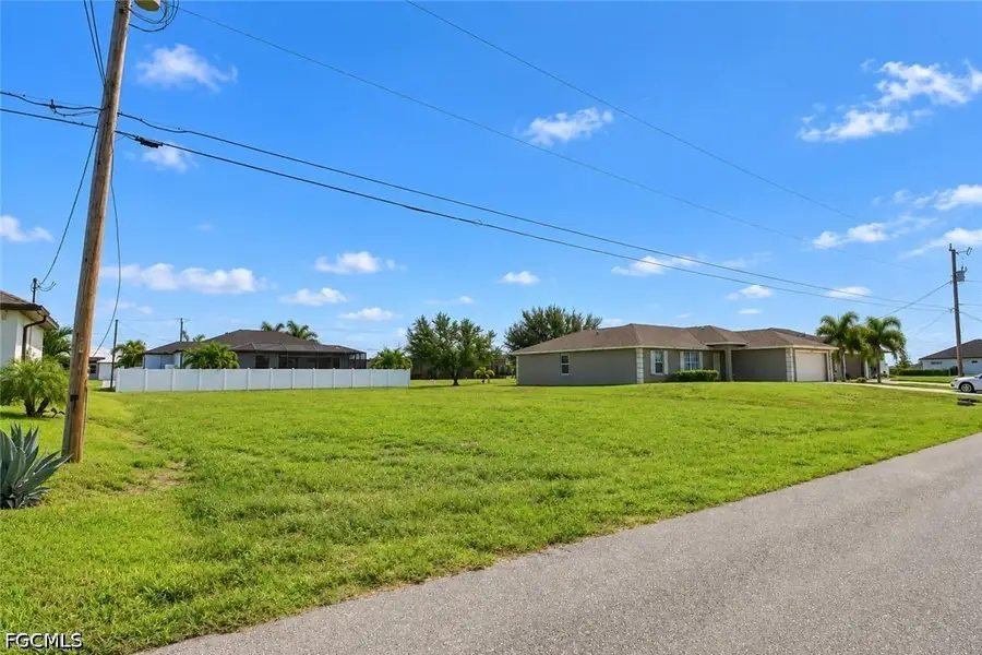 1237 NW 33rd Place, Cape Coral, FL 33993 - #3