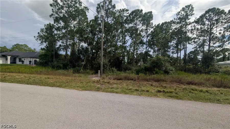 852 Calhoun Street E, Lehigh Acres, FL 33974 - #2