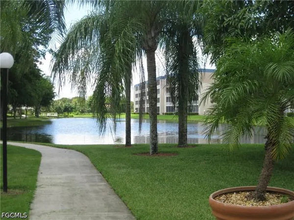 14831 Park Lake Drive #102, Fort Myers, FL 33919