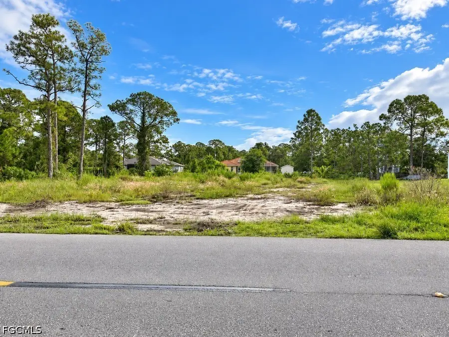908 Williams Avenue, Lehigh Acres, FL 33972 - #2
