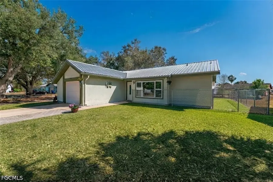 2015 Showboat Plaza, Labelle, FL 33935 - #2