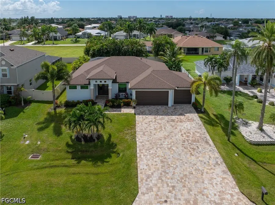 1212 SW 38th Street, Cape Coral, FL 33914 - #2