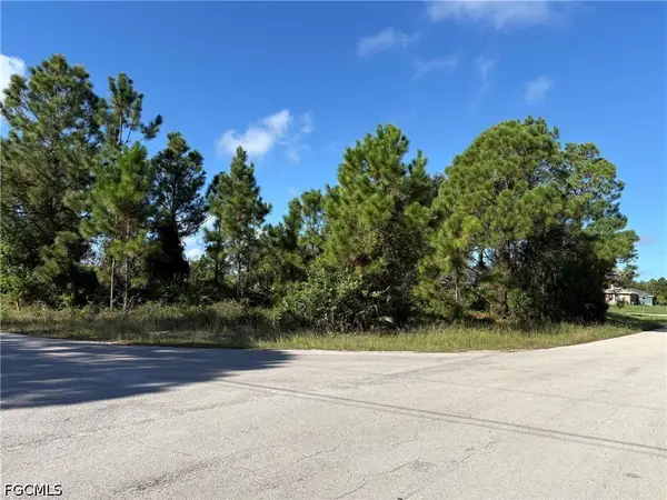 710 Oakridge Avenue S, Lehigh Acres, FL 33974