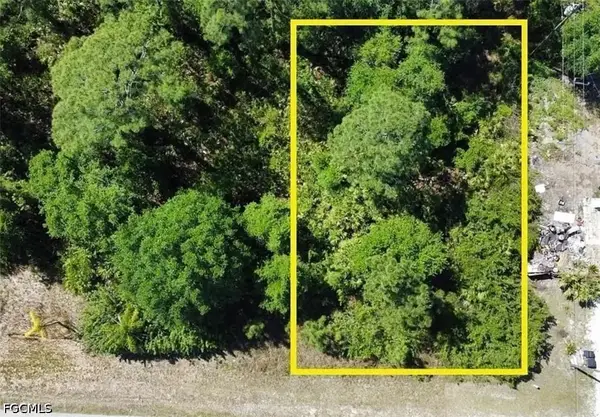 2404 E 9th Street, Lehigh Acres, FL 33936